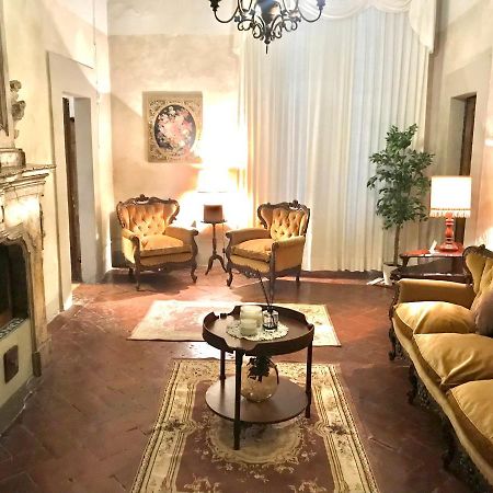 Suite Romantica Con Giardino In Dimora Storica - Camera E Appartamento - B&B Palazzo Robicci Castiglion Fiorentino Exterior foto