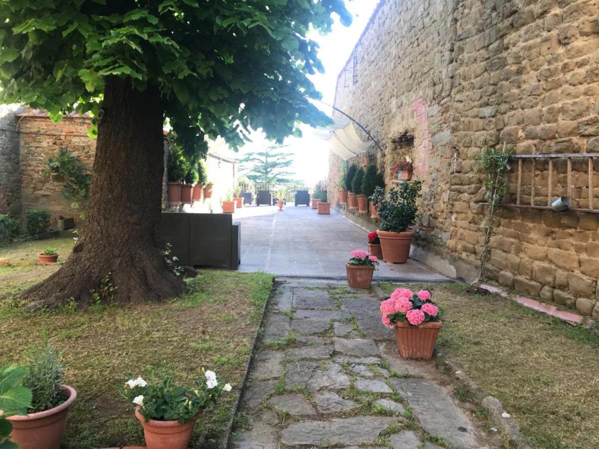 Suite Romantica Con Giardino In Dimora Storica - Camera E Appartamento - B&B Palazzo Robicci Castiglion Fiorentino Exterior foto